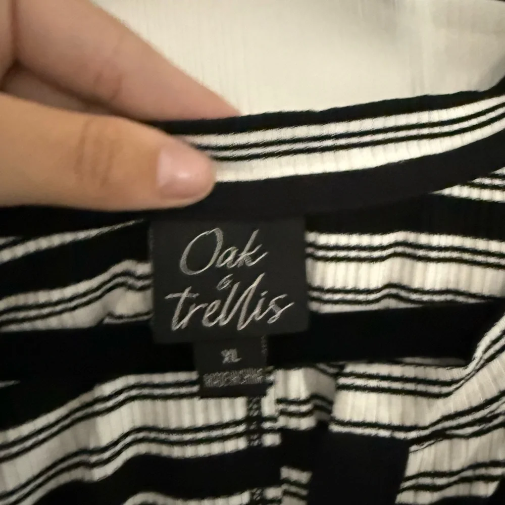 Classic Black and White Striped Short Sleeve Tee - Picture 2 of 3